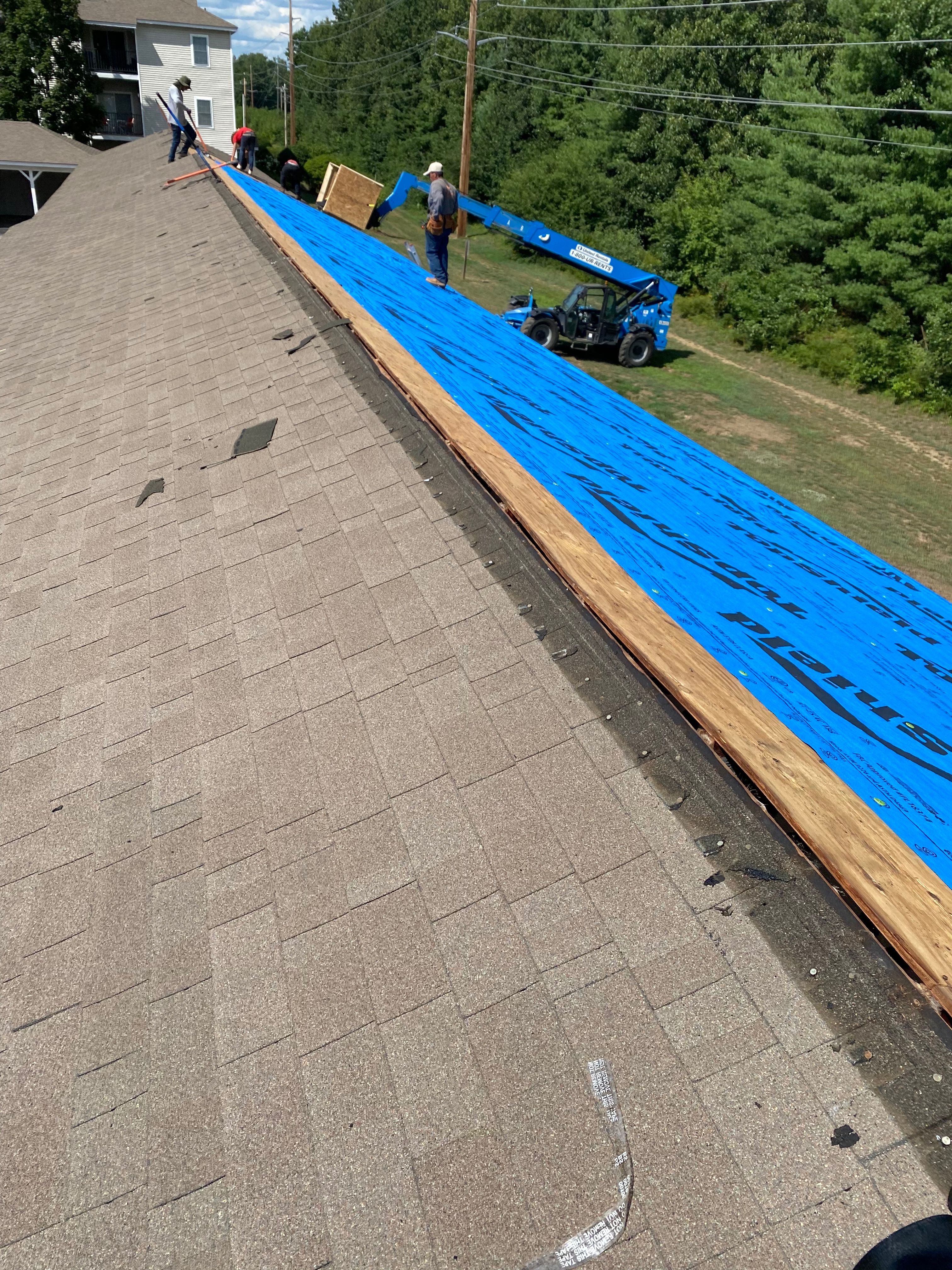 Apartment complex roof replacement